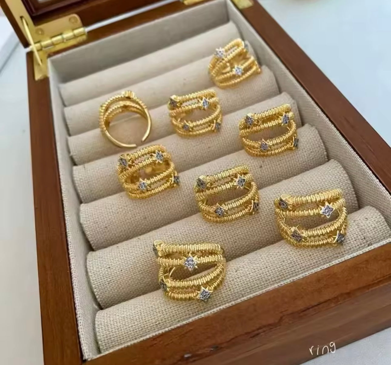 Anillo Estrellas